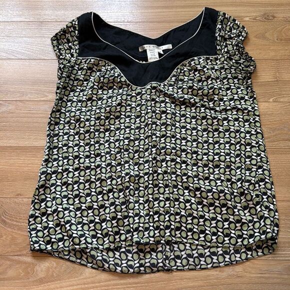 Max studio vintage geometric 100% silk top size small - Picture 1 of 5